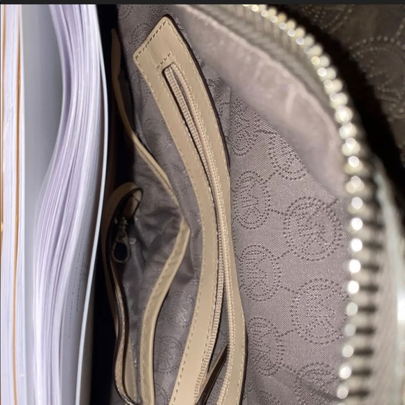 Michael Kors Large Backpack - Picture 6 of 9